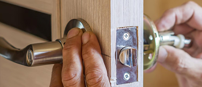 Lake Los Angeles 24 hour residential locksmith