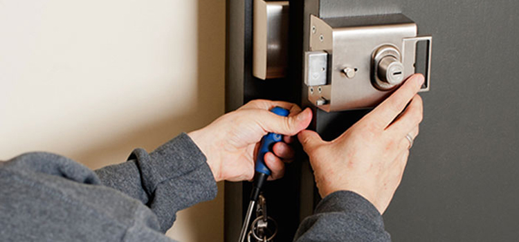 Deadbolt Lock Installation Lake Los Angeles